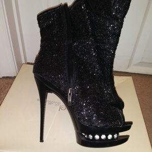 Fun Sexy Open Toe Platform Sequin Booties!